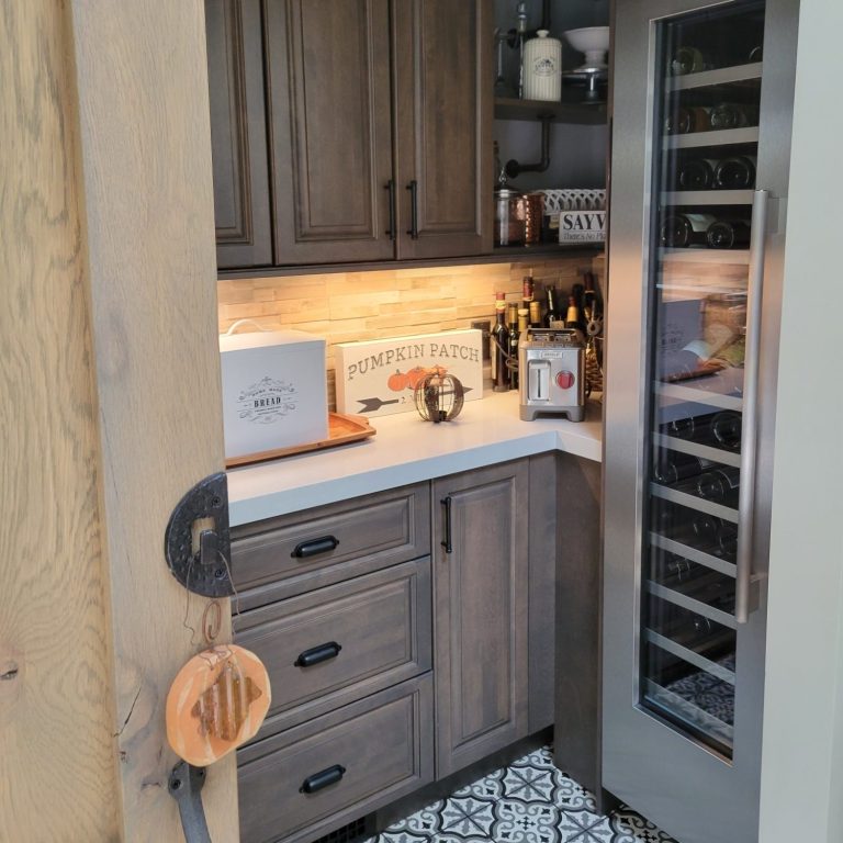 Closets & Storage